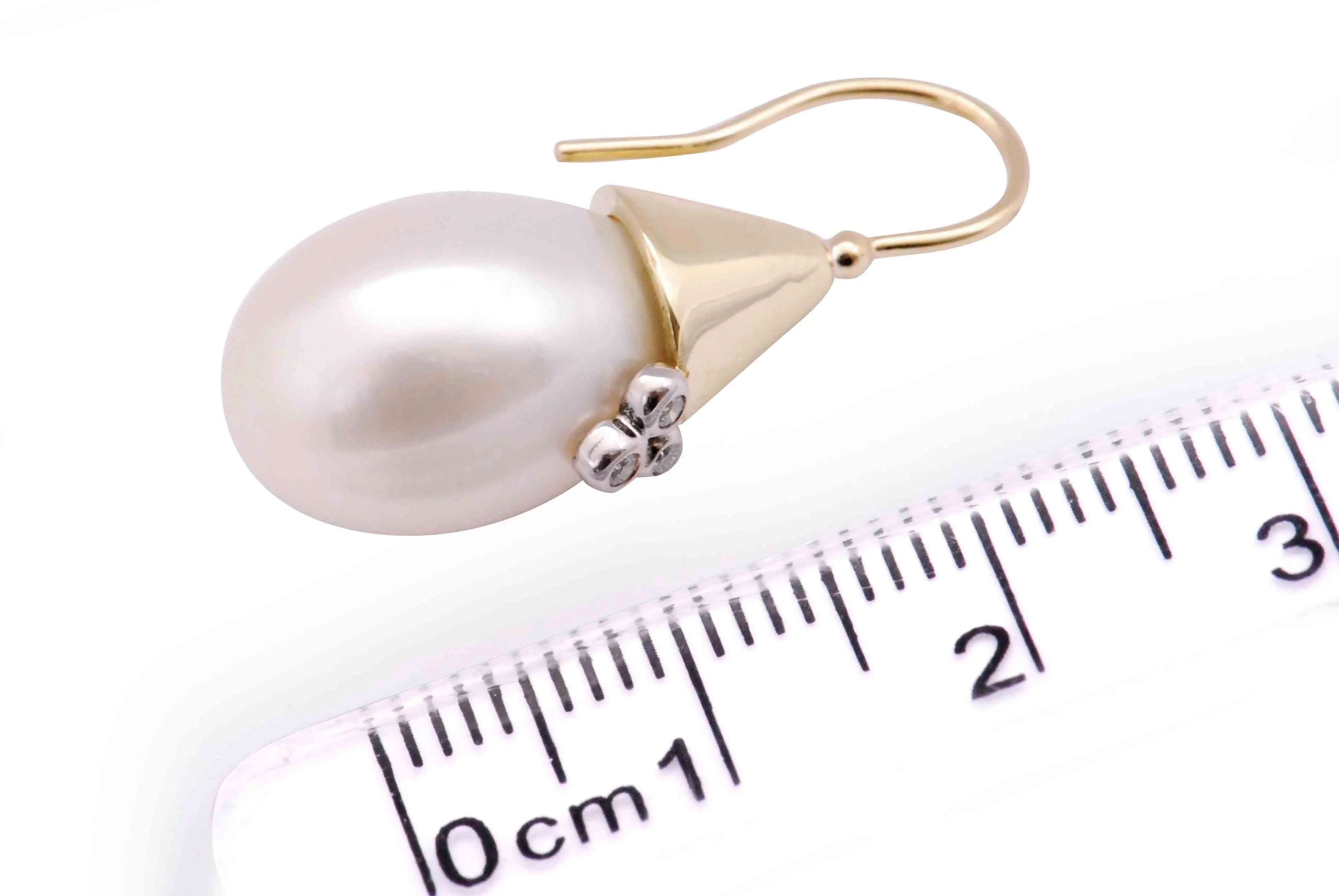 ARETES  