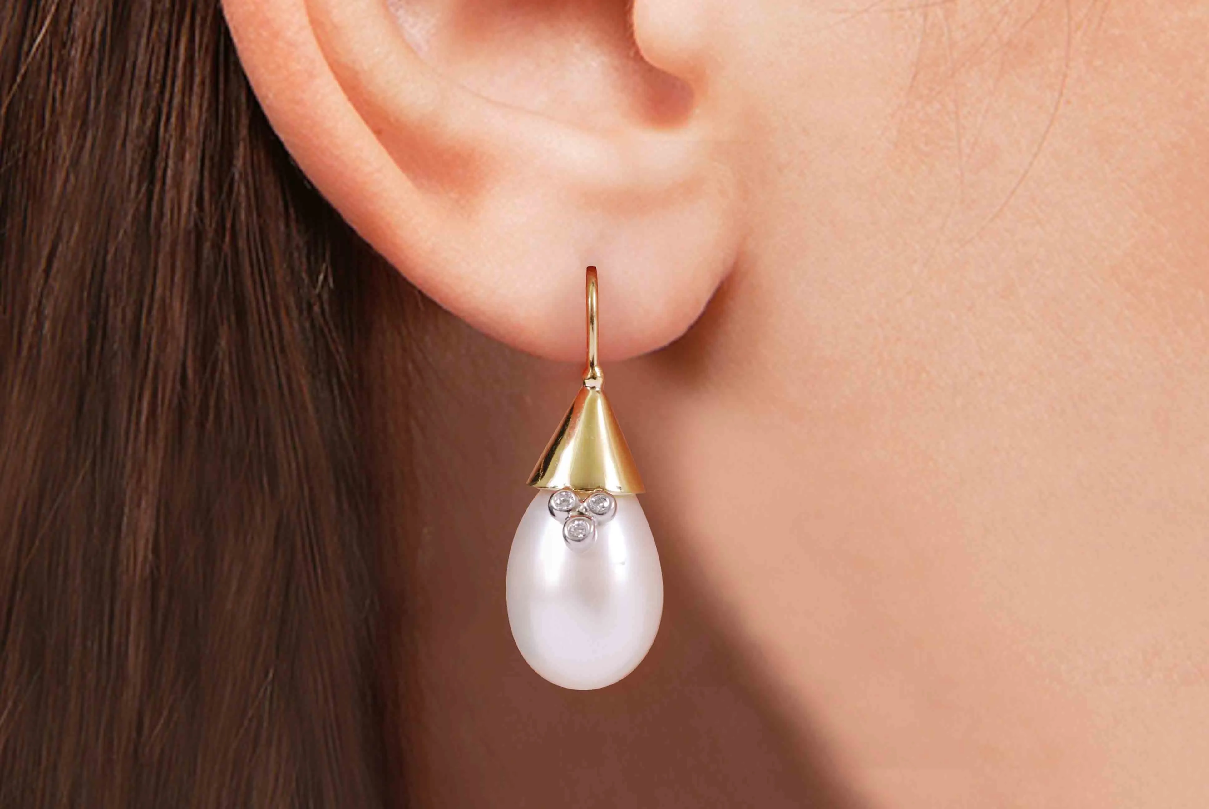 ARETES  