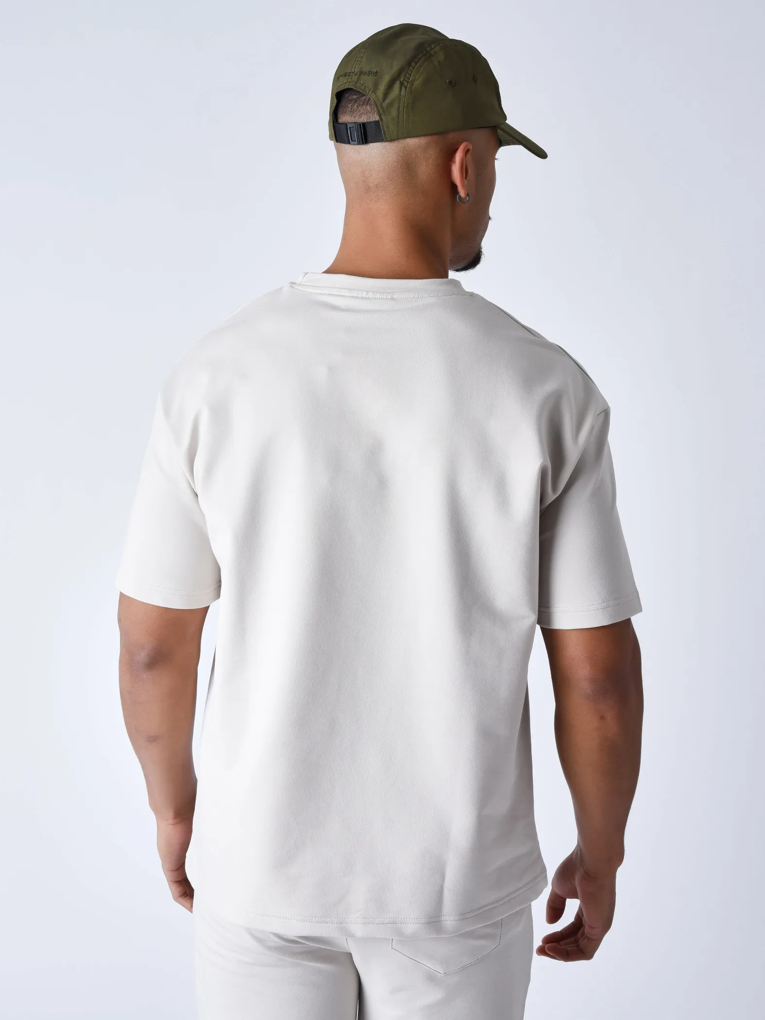 Camiseta clásica bordada