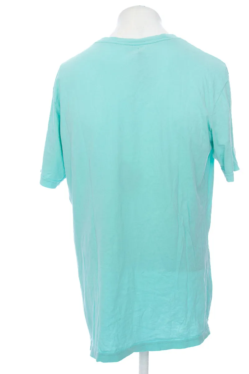 CAMISETA COLOR VERDE  CLOSEANDO