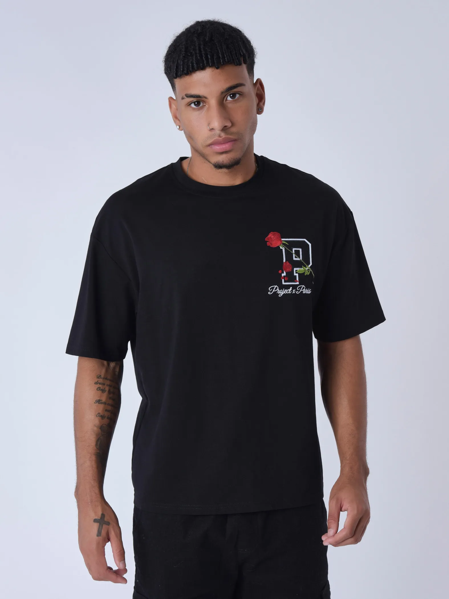 Camiseta de flores románticas