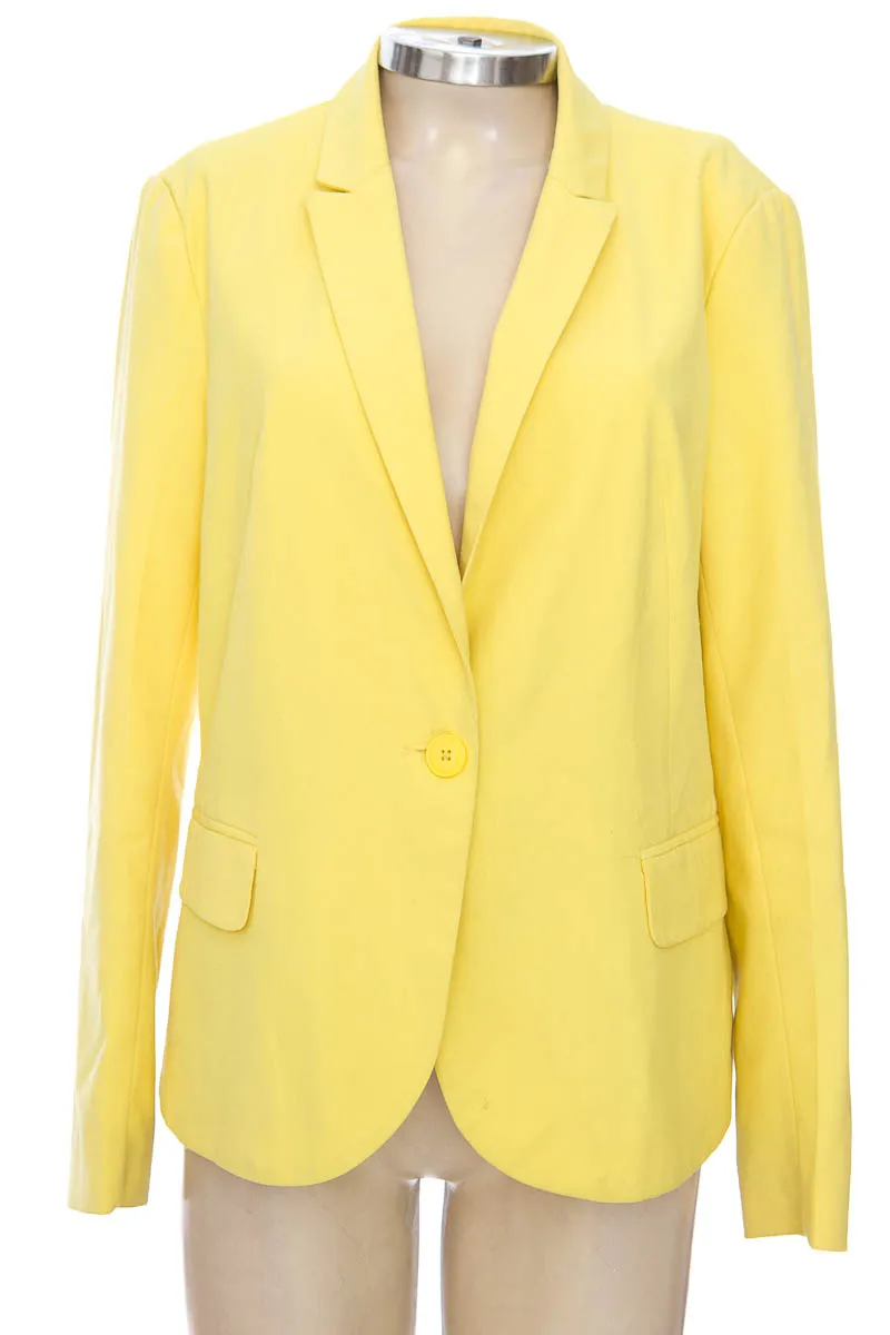 CHAQUETA / ABRIGO COLOR AMARILLO  STRADIVARIUS