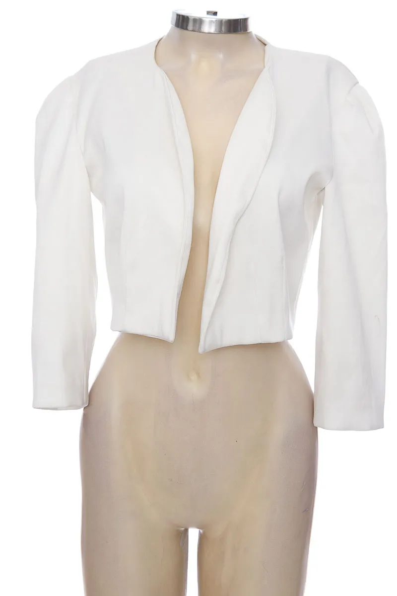 CHAQUETA / ABRIGO COLOR BLANCO  CLOSEANDO
