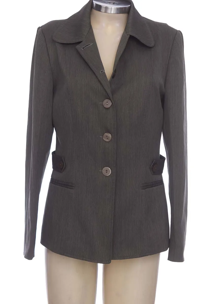 CHAQUETA / ABRIGO COLOR GRIS  PTN
