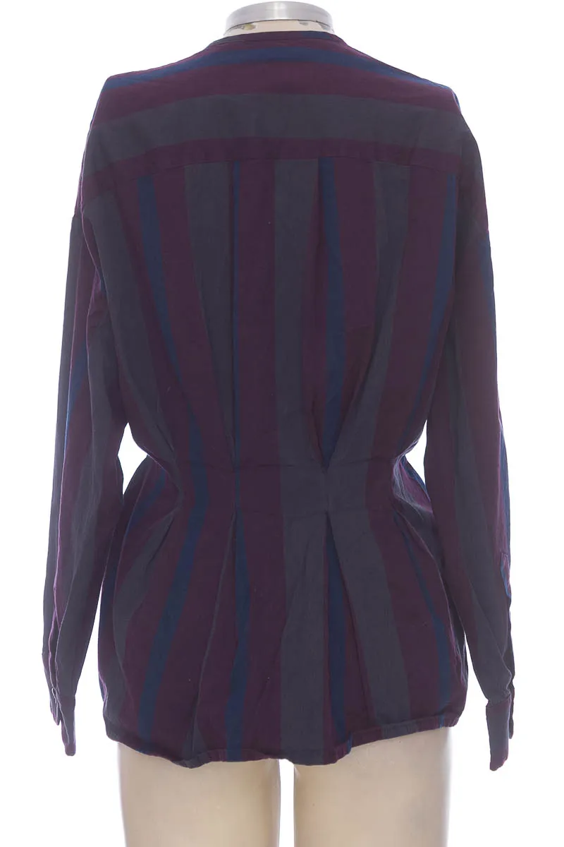 CHAQUETA / ABRIGO COLOR MORADO  ZARA