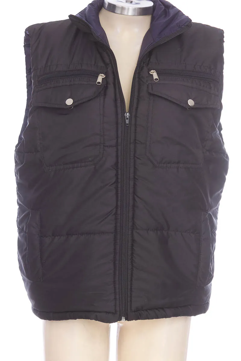 CHAQUETA / ABRIGO COLOR NEGRO  CLOSEANDO
