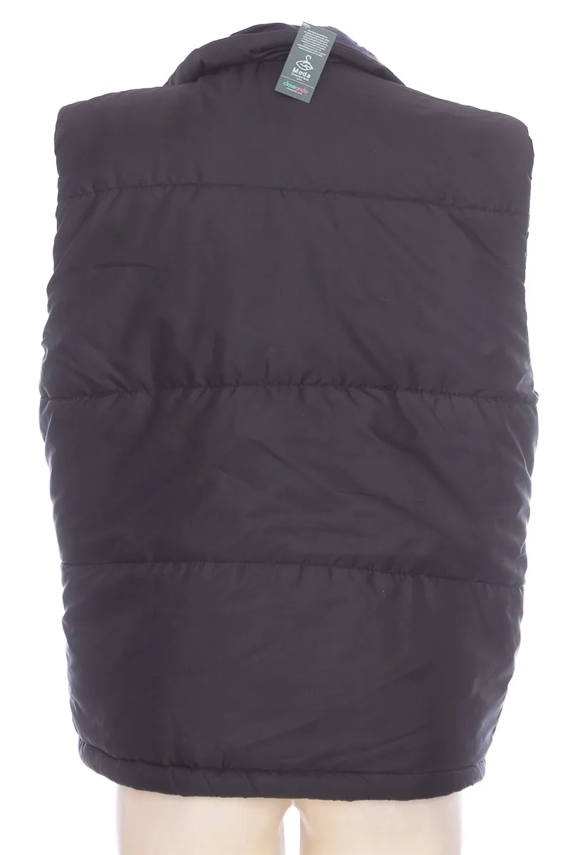 CHAQUETA / ABRIGO COLOR NEGRO  CLOSEANDO