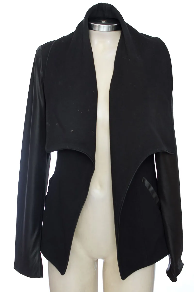 CHAQUETA / ABRIGO COLOR NEGRO  RAGGED