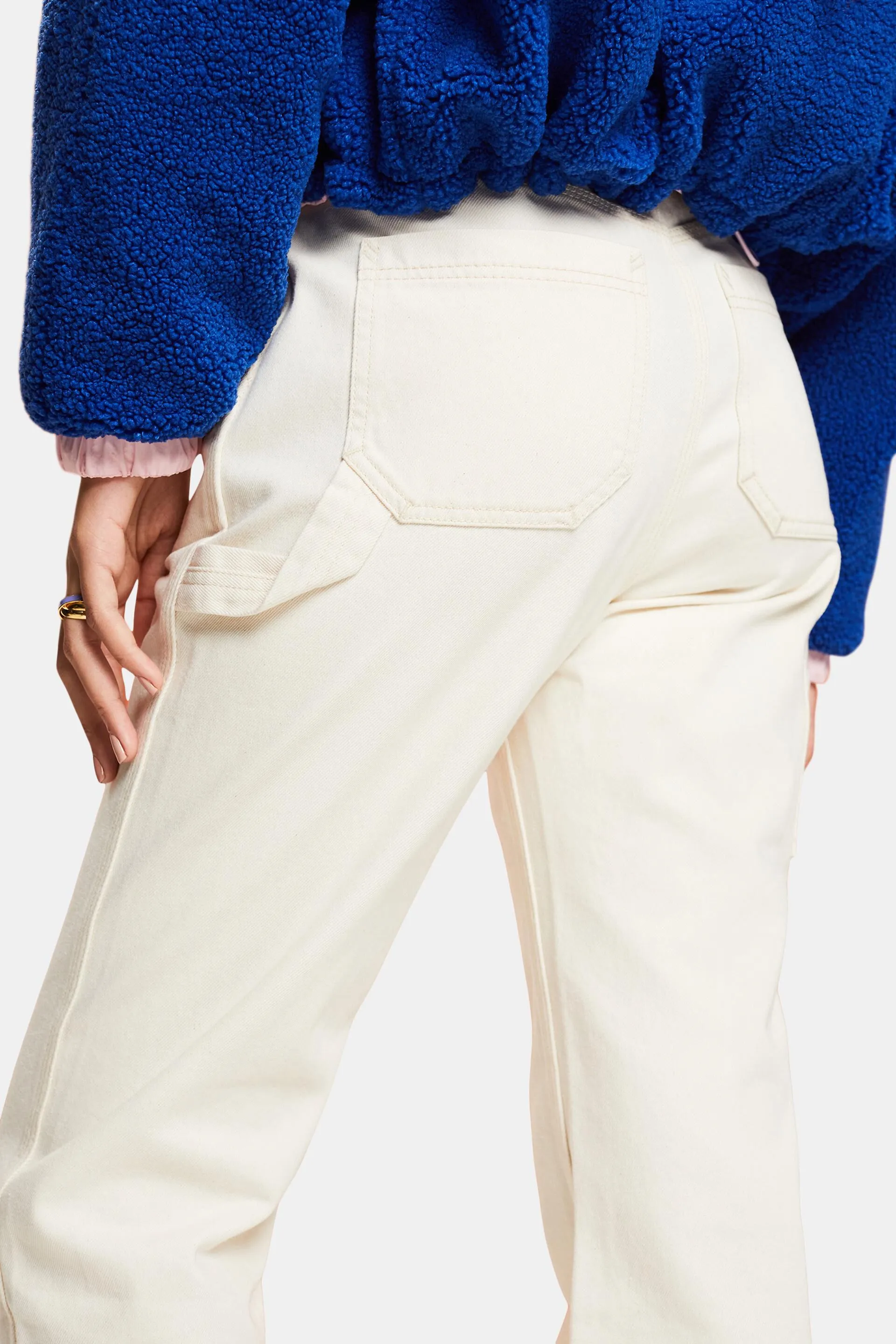 JEANS HIGHRISE STRAIGHT FIT