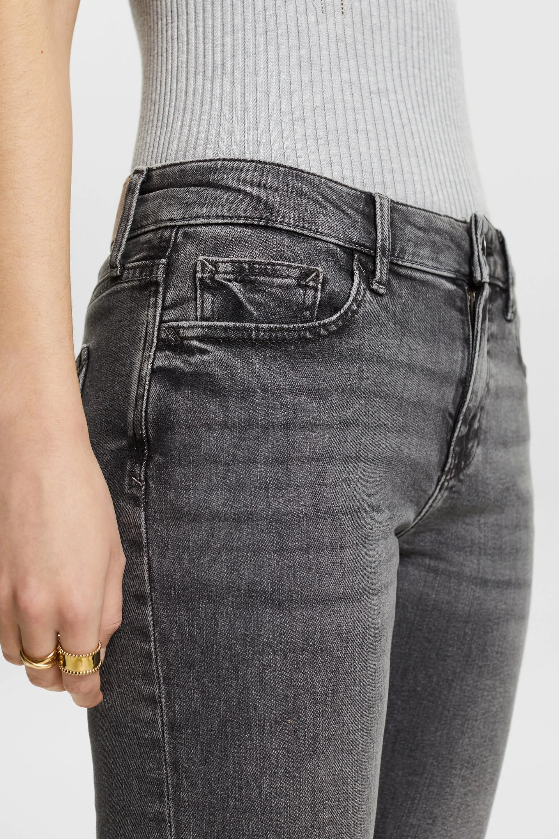 JEANS MIDRISE BOOTCUT FIT