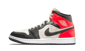 JORDAN 1 MID  NEWSPRINT LIGHT OREWOOD BROWN (W)