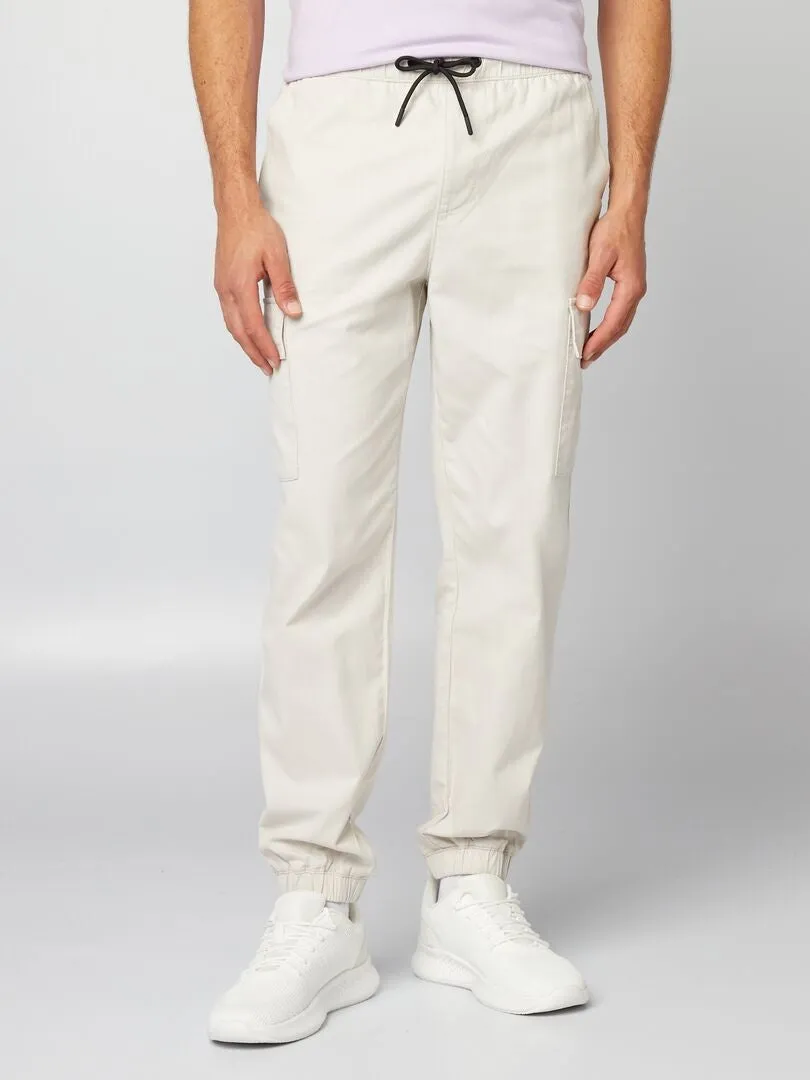 PANTALóN MULTIBOLSILLOS LISO  GRIS
